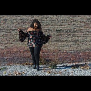 Torrid off the shoulder flower top